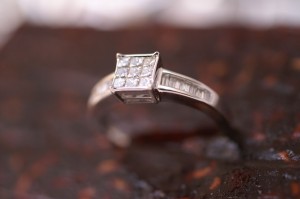 Bague-diamants-baguettes-et-princesses