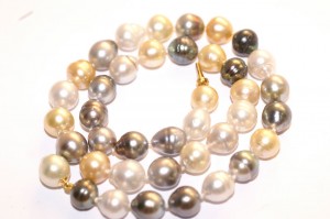 Collier-de-perles-de-Tahiti et perles Australiennes