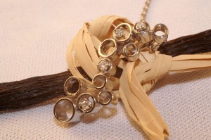 Pendentif-BULLES-D-AIR-or-gris et diamants