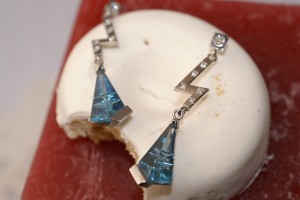 Pièces uniques topazes bleues diamants